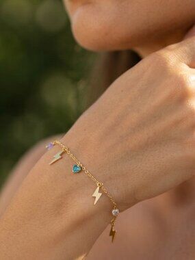 "Trendy Handmade Bracelet – A Stylish Gift for Women & Girls, MAR092121